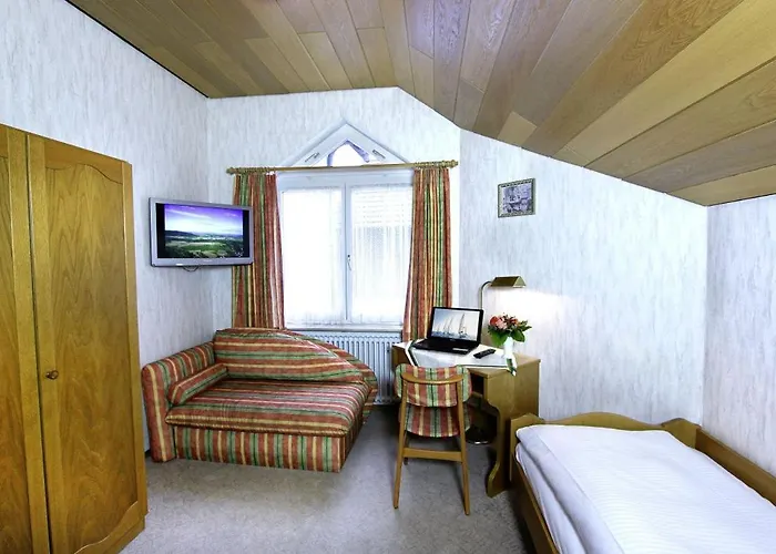 Отель Seehof Iznang